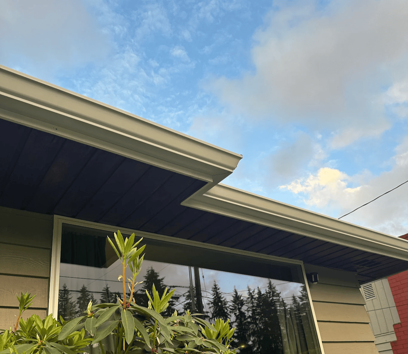 Professional seamless gutter installation completed by MSS Gutter in Everett, WA